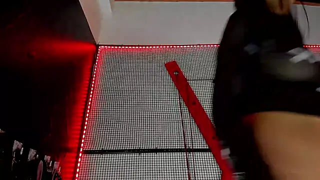 Snapshot of katizaldana chatting on October 18, 2025, 3:42 am katizaldana online show from October 18, 2025, 3:42 am