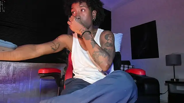 JhonyMiller  online show from February 20, 2026, 7:58 pm