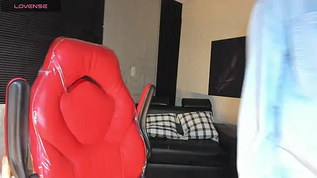 JhonyMiller  online show from March 20, 2026, 8:03 pm