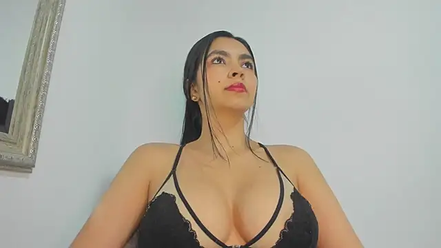 nathyy garcia online show from November 12, 2025, 4:02 am