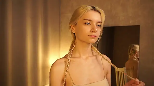 Hi my name is online show from March 4, 2025, 8:27 pm