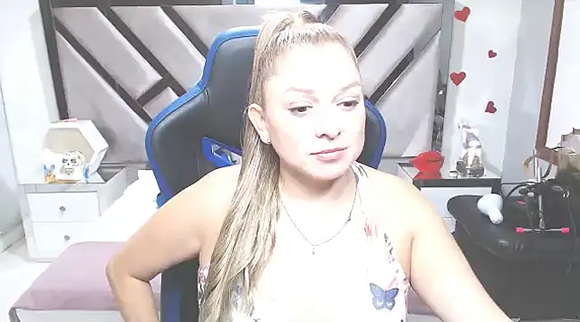 Snapshot of natalia5560 chatting on December 29, 2024, 1:49 pm natalia5560 online show from December 29, 2024, 1:49 pm