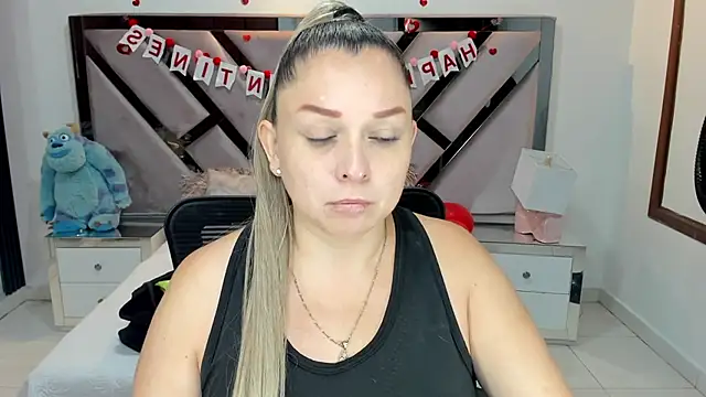 Snapshot of natalia5560 chatting on September 22, 2025, 12:40 pm natalia5560 online show from September 22, 2025, 12:40 pm