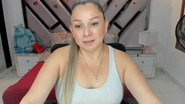 Snapshot of natalia5560 chatting on October 9, 2025, 12:58 pm natalia5560 online show from October 9, 2025, 12:58 pm