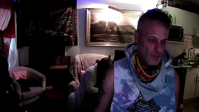 Snapshot of SilverandFox chatting on January 21, 2025, 4:27 pm SilverandFox online show from January 21, 2025, 4:27 pm