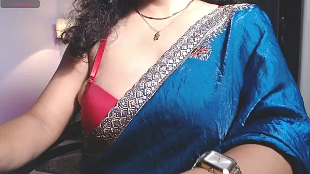 hot menka online show from June 8, 2026, 5:13 pm