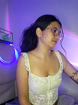 Rosita forever  online show from February 25, 2025, 9:57 pm