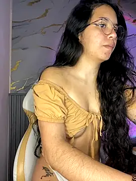 Rosita forever  online show from September 18, 2025, 1:35 pm