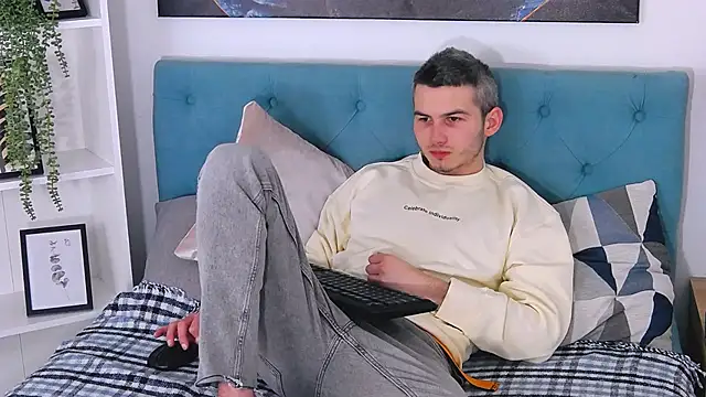 Devin Jay online show from January 25, 2025, 11:00 pm