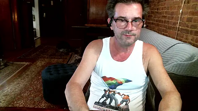 Snapshot of Johnny_Bottoms chatting on March 18, 2026, 12:03 am Johnny Bottoms online show from March 18, 2026, 12:03 am