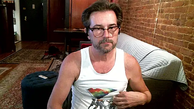 Snapshot of Johnny_Bottoms chatting on April 25, 2026, 2:47 pm Johnny Bottoms online show from April 25, 2026, 2:47 pm