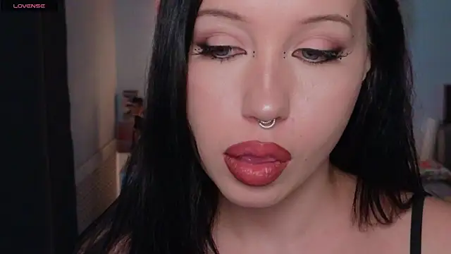 MoranaMissGod online show from April 21, 2026, 2:01 pm