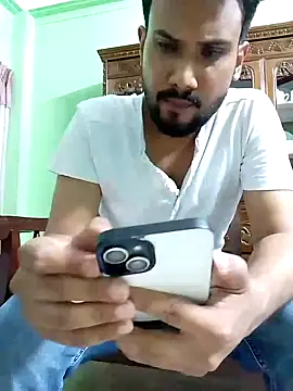 GildanK18 online show from March 11, 2025, 5:02 pm