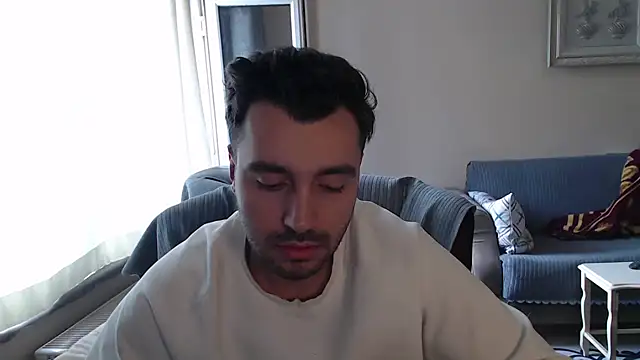 handsomeee04 online show from November 8, 2025, 1:22 pm