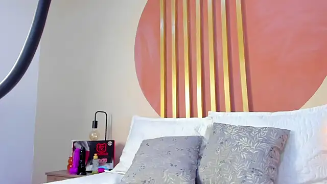 Nicole Angels  online show from September 10, 2025, 7:36 pm