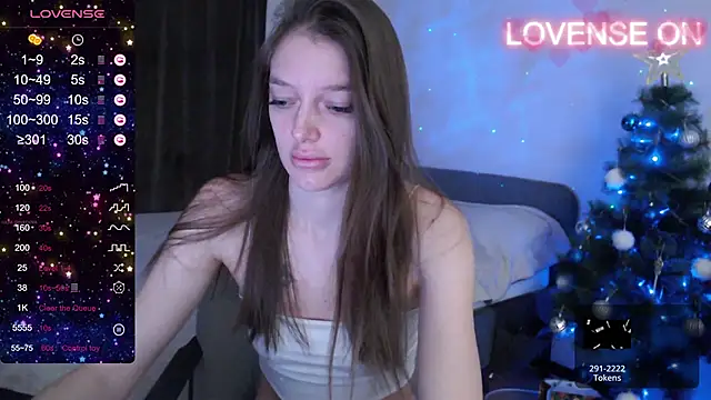Snapshot of Cherry_air chatting on January 6, 2025, 1:42 am Cherry air online show from January 6, 2025, 1:42 am