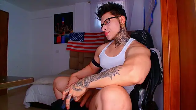 DennisWalkerr online show from October 17, 2025, 10:12 pm