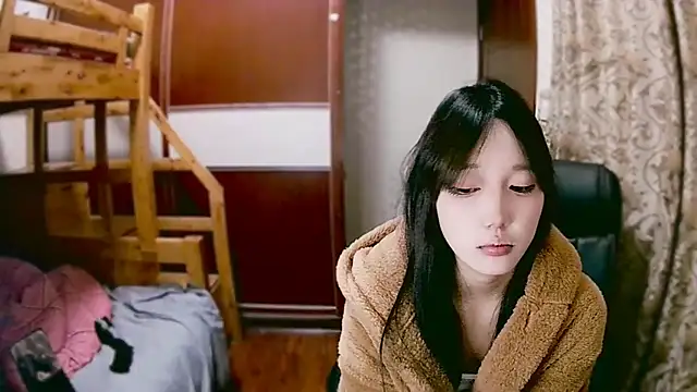 lulu-2002 online show from December 31, 2024, 1:08 pm