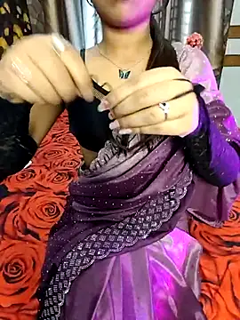 Snapshot of Little__Lia chatting on February 24, 2025, 9:43 am Little  Lia online show from February 24, 2025, 9:43 am