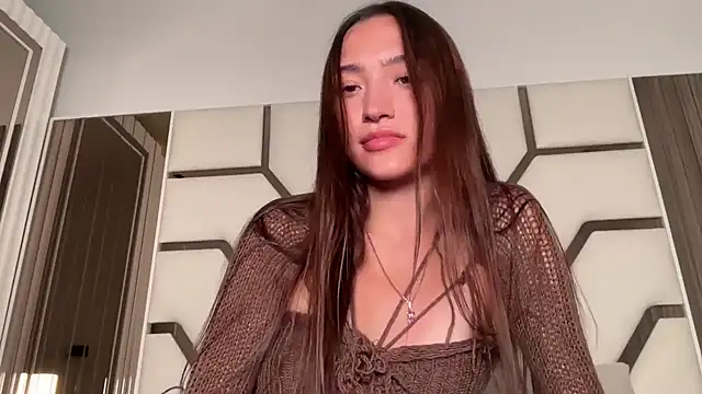 MilenaMilven online show from October 10, 2025, 7:35 pm