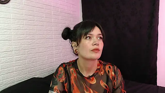 rousstattoo online show from January 8, 2025, 2:25 am