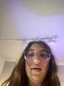 samy xoxox online show from December 30, 2024, 9:05 am