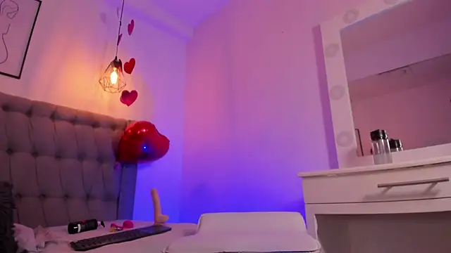 GysellHanson online show from February 12, 2025, 3:16 pm