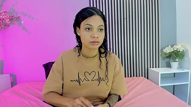 GysellHanson online show from February 25, 2026, 11:53 am