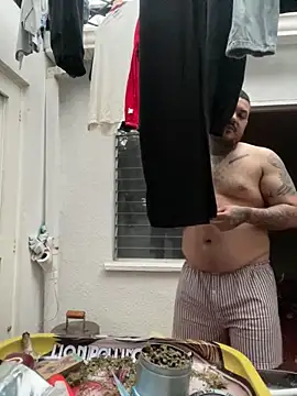 El Titan1998 online show from March 7, 2025, 11:29 am