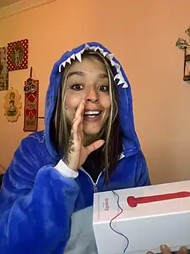 BlueStoneX online show from December 4, 2025, 7:06 am