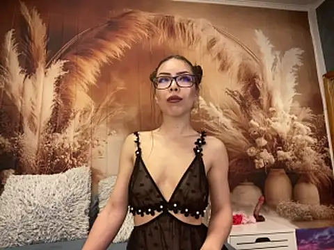 EmaLowe online show from March 22, 2026, 6:06 am