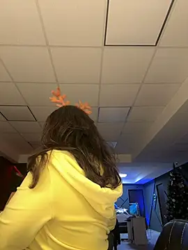 myakalifa online show from December 10, 2024, 1:22 am