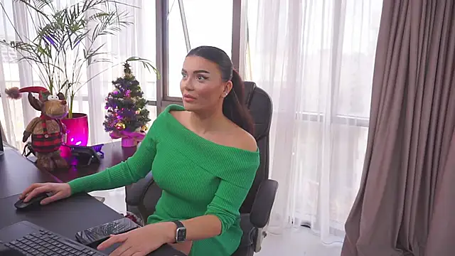 myakalifa online show from December 17, 2024, 12:22 pm