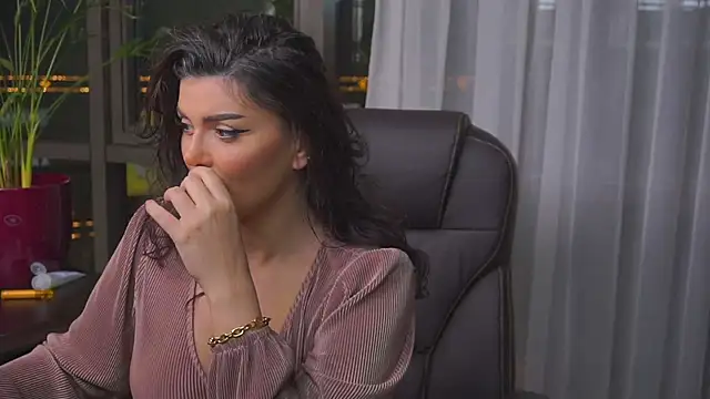 myakalifa online show from January 2, 2025, 11:06 pm