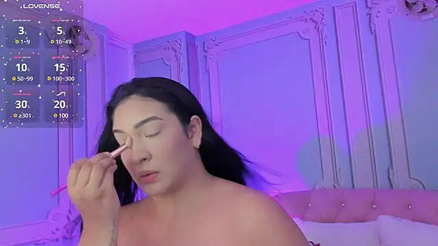 stefany duque1  online show from January 3, 2025, 2:54 am