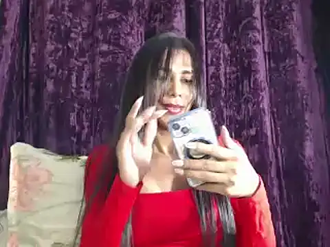 Snapshot of Ebonyxprincess_ chatting on January 10, 2025, 3:39 am Ebonyxprincess  online show from January 10, 2025, 3:39 am