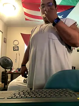 cloudy couple444 online show from September 26, 2025, 6:12 pm