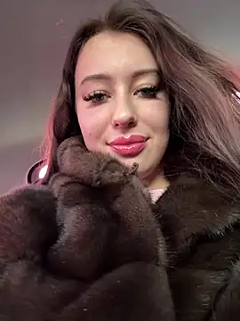 AndreaMood online show from February 3, 2025, 4:57 am