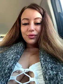 AndreaMood online show from September 26, 2025, 5:22 am