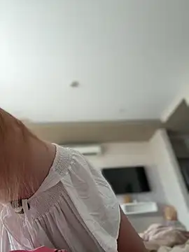 AndreaMood online show from December 14, 2025, 2:39 am