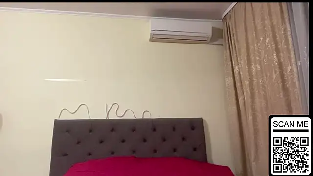 Dreamyblushfairy online show from November 1, 2025, 5:26 pm