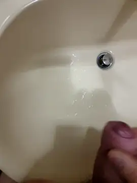 michemichemiche8 online show from February 26, 2025, 12:47 pm