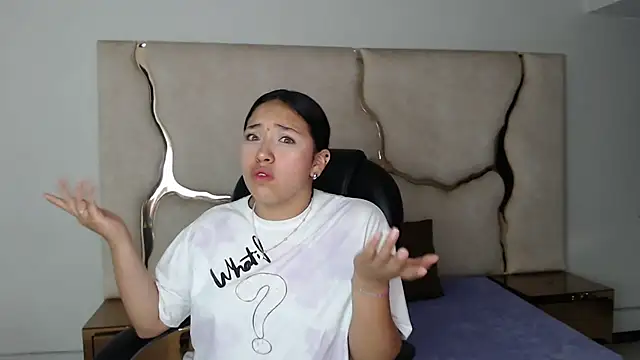 IsabellRodriguez18 online show from February 28, 2025, 4:32 am