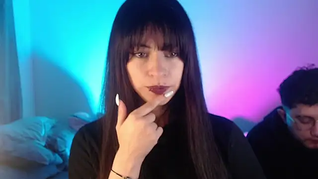 nala-saphir online show from September 28, 2025, 2:50 am