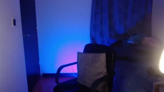 nala-saphir online show from December 5, 2025, 5:16 am