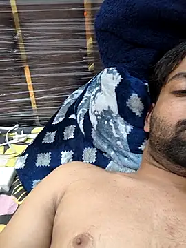 playboyz77 online show from March 29, 2026, 1:33 pm