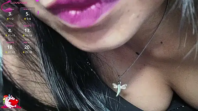 sexyhoney27 online show from October 25, 2025, 5:30 pm