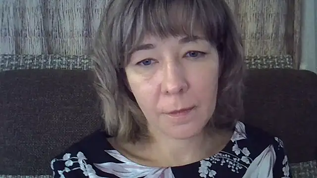 EllaJohnsonX online show from January 21, 2025, 11:24 pm