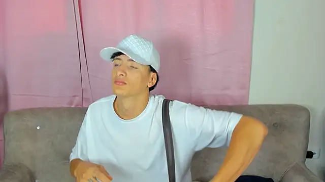 two milkyway online show from January 29, 2025, 1:07 pm