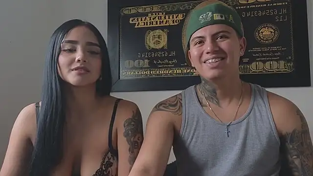 Snapshot of Thiago_x_Sahara chatting on September 18, 2025, 2:19 pm Thiago x Sahara online show from September 18, 2025, 2:19 pm